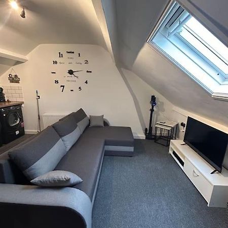 Rock Park Penthouse Apartment Llandrindod Wells Exterior photo